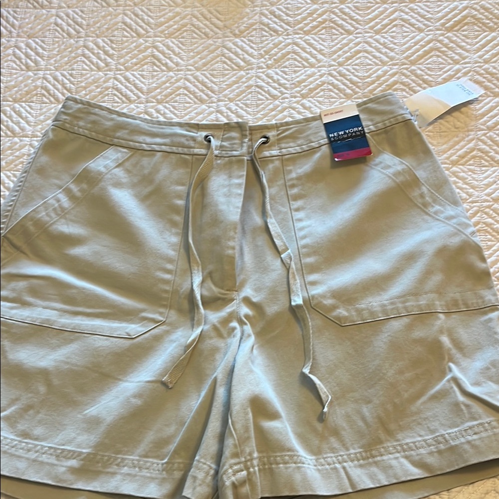 New York & Co. Not-So-Short Drawstring Shorts. Size 10. NWT